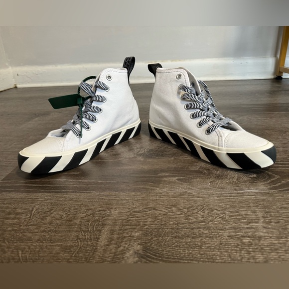 OFF-WHITE***White High Top Sneakers***EU 39 US 9 $560 - Picture 6 of 8